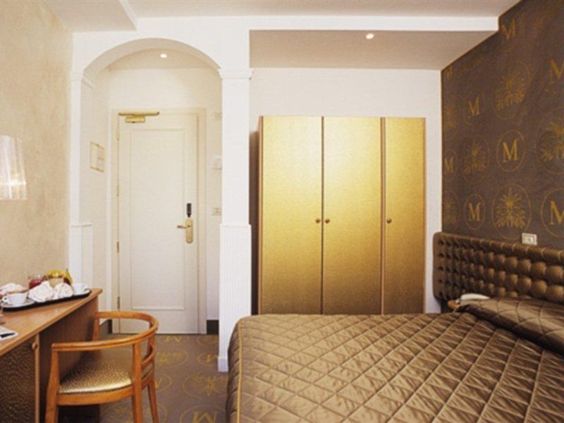 M Glamour Hotel Gabicce Mare Eksteriør billede