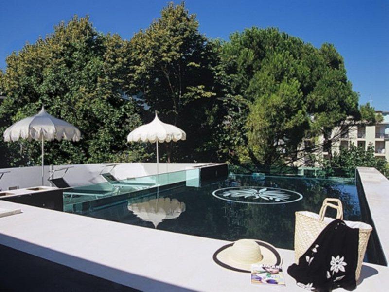 M Glamour Hotel Gabicce Mare Eksteriør billede